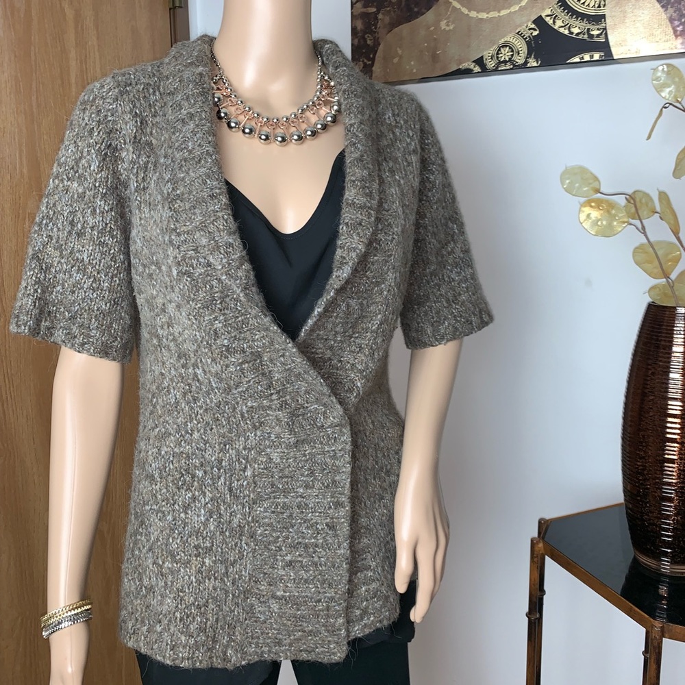 🛍TWEEDS Multicolored Two Button Cardigan🛍